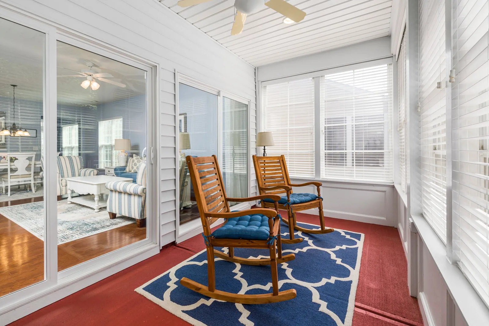 Sunroom cost per square foot varies by glazing and frame material